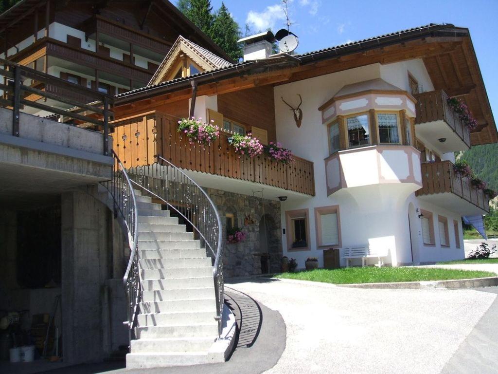 Villa Mazzel With Balcony Vigo di Fassa Extérieur photo
